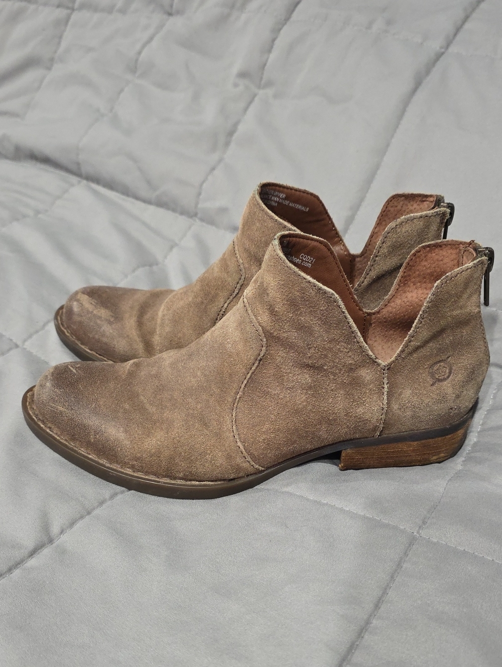 Born Suede Ankle Boot‎